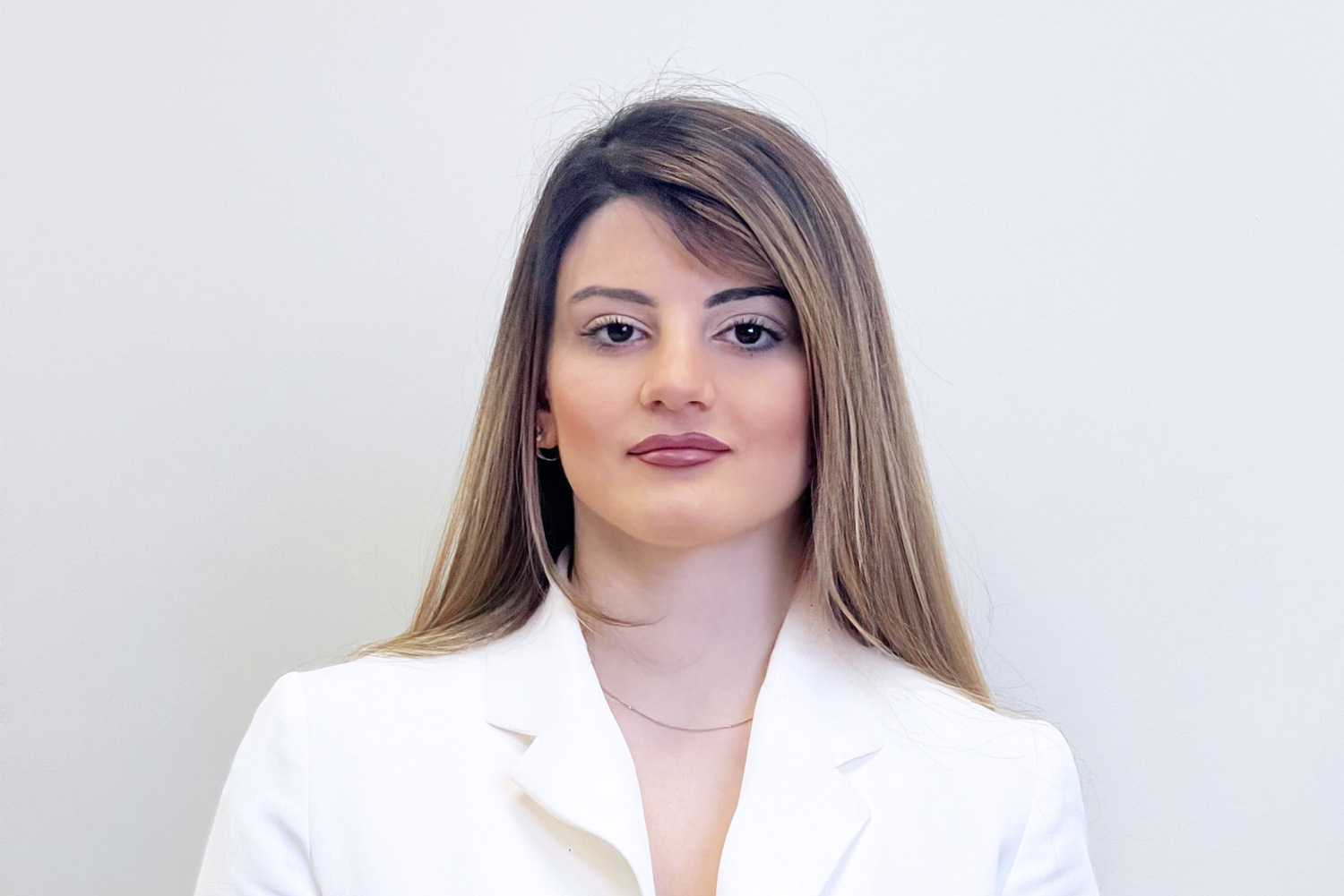 Fatima Eyyub, expert in tax, financial, technology, contract, and commercial law. Provides comprehensive legal advice, currently pursuing studies at the University of Arizona. Fluent in Azerbaijani, English, Russian, Turkish.